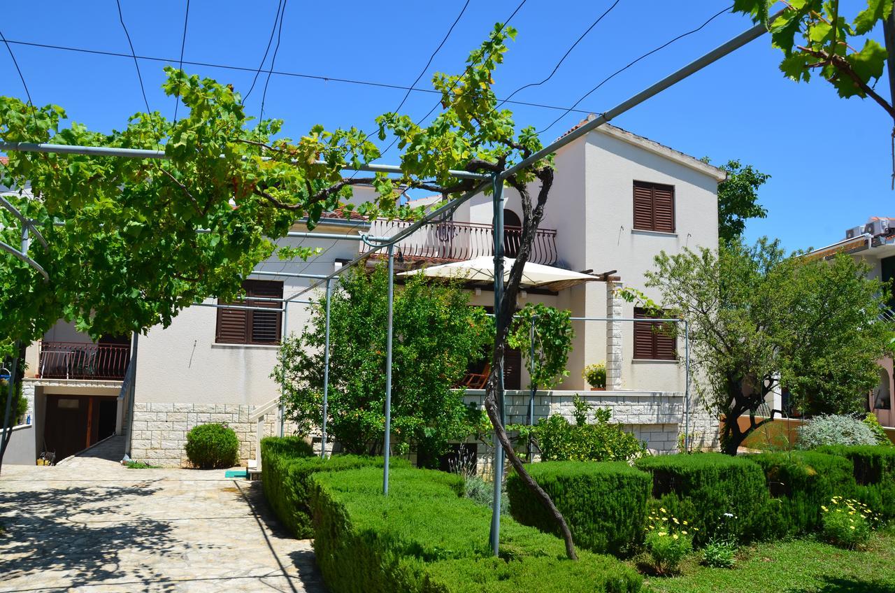 Apartments Dara Rogoznica  Ngoại thất bức ảnh