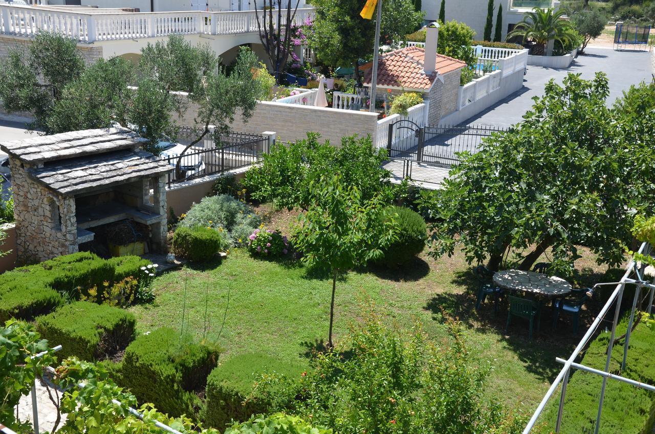Apartments Dara Rogoznica  Ngoại thất bức ảnh