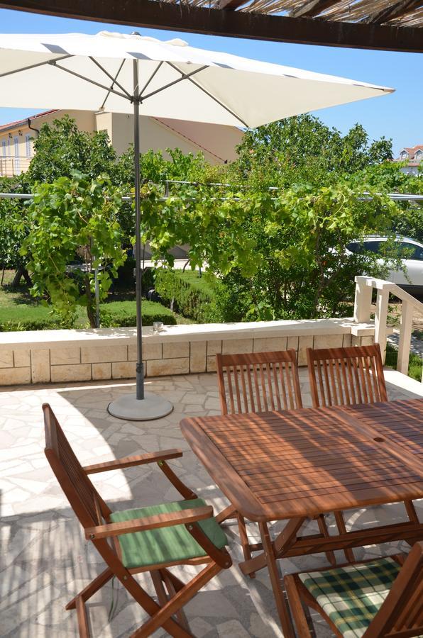 Apartments Dara Rogoznica  Ngoại thất bức ảnh